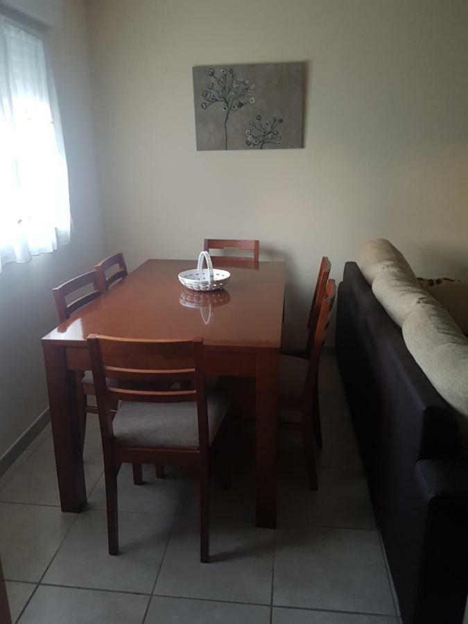 Apartamento En Zona Costera, Muy Cerquita De La Playa Apartman Pobra Do Caraminal Kültér fotó