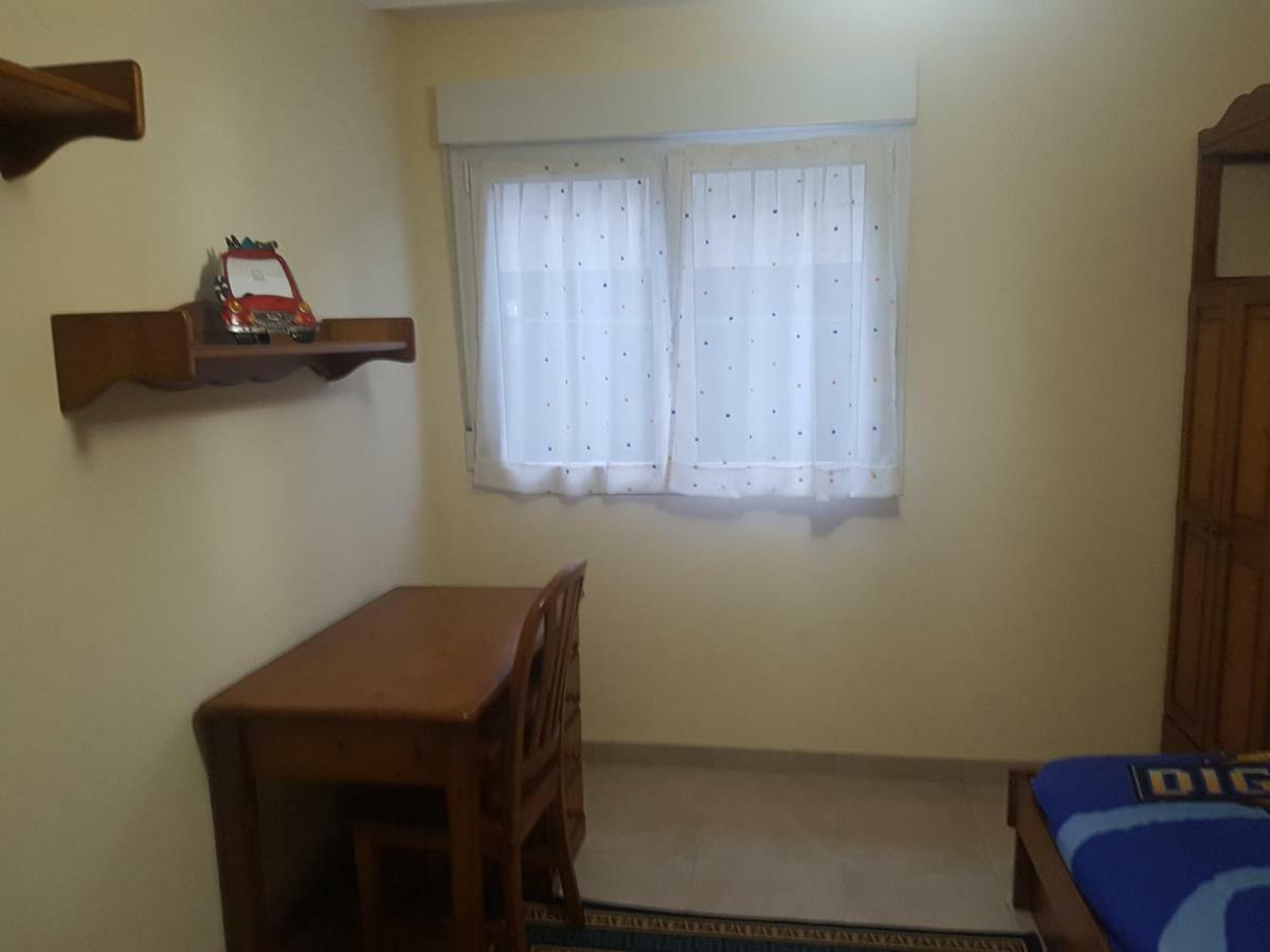 Apartamento En Zona Costera, Muy Cerquita De La Playa Apartman Pobra Do Caraminal Kültér fotó
