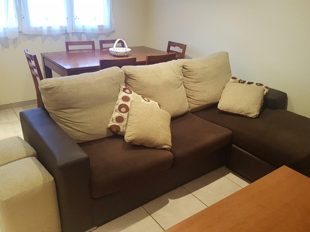 Apartamento En Zona Costera, Muy Cerquita De La Playa Apartman Pobra Do Caraminal Kültér fotó